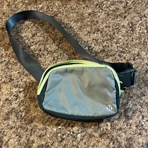 Lululemon belt bag, old style, green
